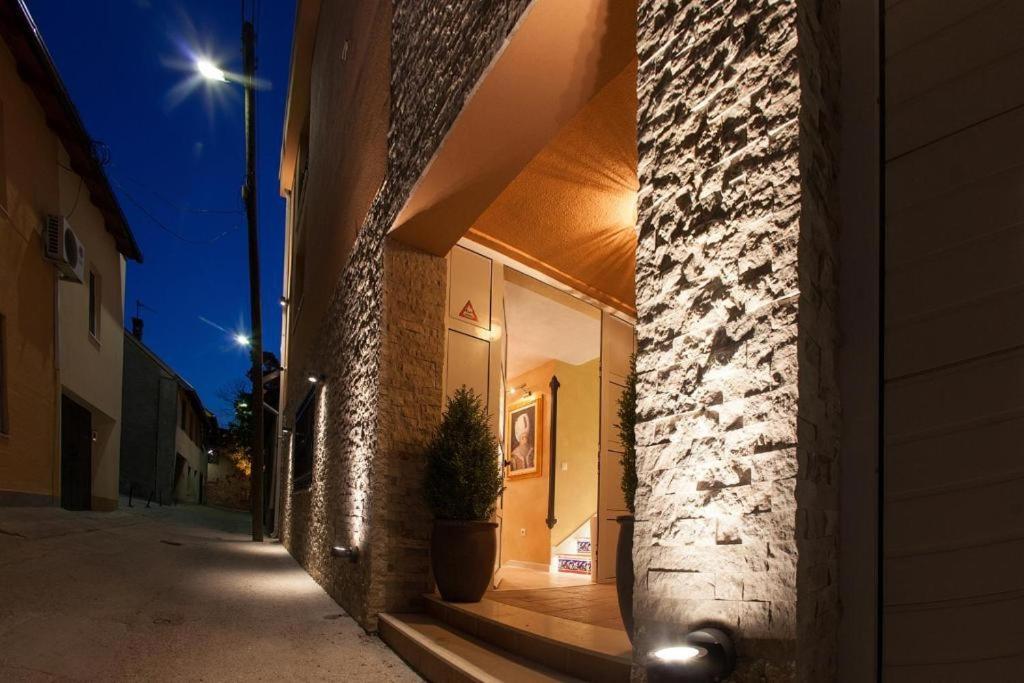 Villa Sultan Sulejman Мостар Экстерьер фото